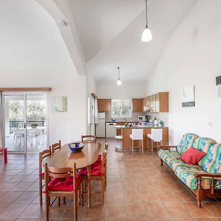 Villa Katerina Neo Chorio