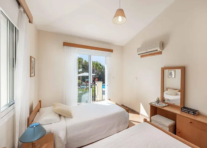 Katerina Vila Neo Chorio