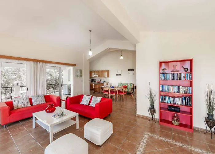 Katerina Villa Neo Chorio